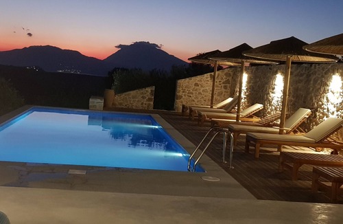 Kouses Apartment | 40m2 ground floor apartment with private terrace, breathtaking sea and mountain views, swimming pool