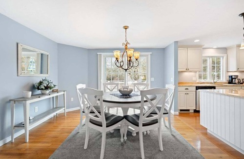West Chatham House | 41 Poolside: 041-CS Coastal Retreat in Chatham – Modern Comfort & New Heated Pool