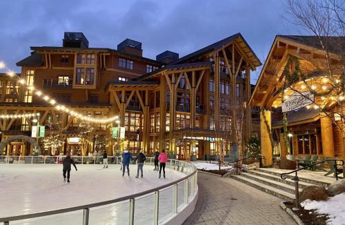 Stowe Area Apartment | 411 Spruce Peak Stowe Mountain Resort New Treehouse unit Ski in Ski out 4 bed sleeps 12