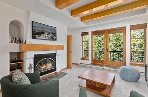 Salt Lake Mountain Resorts Apartment | 4207 - Two Bedroom Standard Creekside Condominiums condo