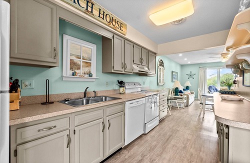 Sea Acres House | 4217- Anne's Place, Condo located between the ocean and community pool