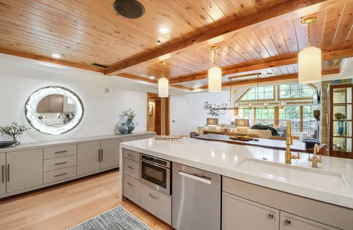 Vail Condo | 434 S Frontage Rd Vail Mountain View #403-Vail Penthouse, Roof Top Hot Tub, Pool, Walk to Slopes