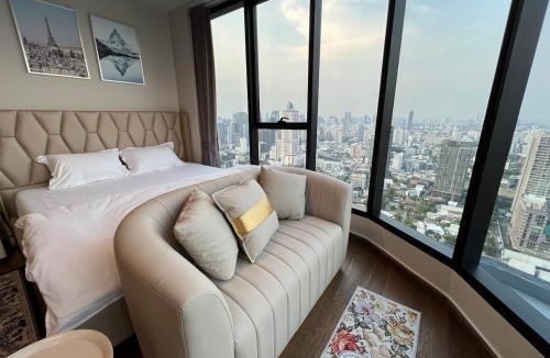 Khlong Tan Apartment | 43F Skyline View BTS Thonglor