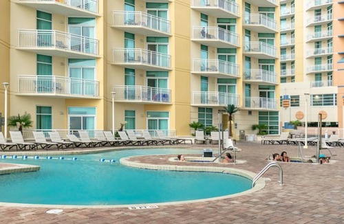 Cherry Grove Beach Condo | 44 m² Condo ∙ 1 bedroom ∙ 4 guests