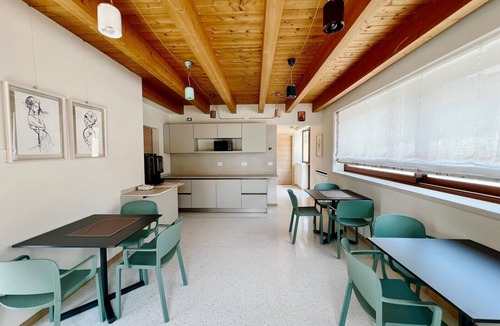 Lione Apartment | 45 m² Room with Private Bathroom – Up to 2 Guests