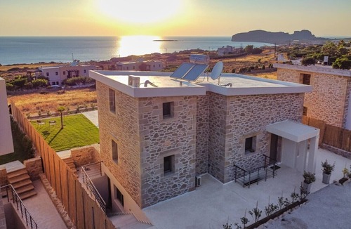 Falassarna Villa | 450 mt to Falasarna beach★Walk Market & Tavernas★FREE daily Breakfast & Cleaning