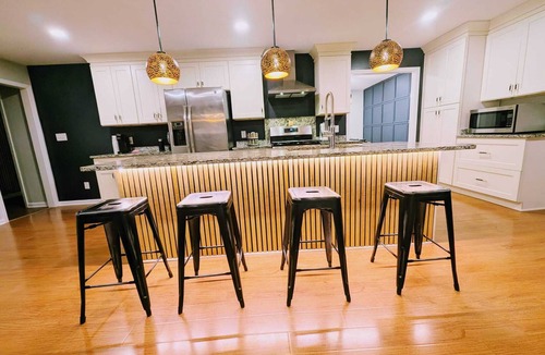 East Cobb House | 460 Holt