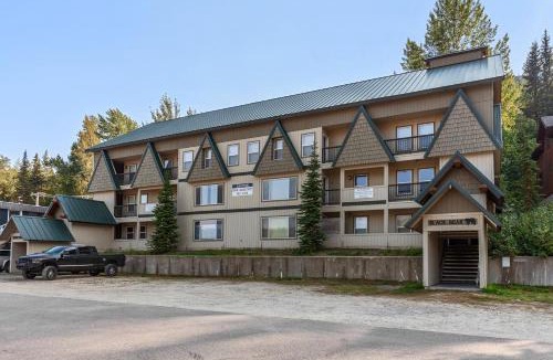 Sandpoint House | 461 Northwest Passage 205