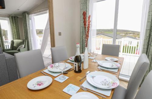Bembridge House | 48 Crosswinds
