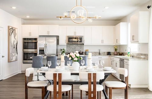 Patton House | 4bd/7 beds/Modern style/Elegant/comfortable