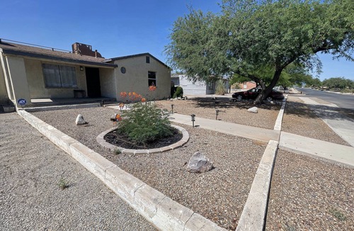 Jefferson Park House | 4BR, 2-house compound close to UA, Downtown Tucson
