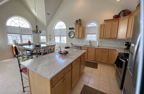 North End House | 4BR - 3 Bath/9th & Central