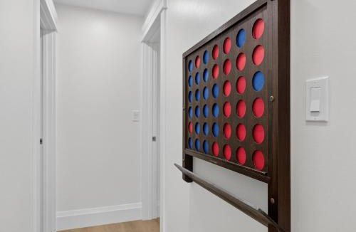 Inman Square Apartment | 4BR 3Bath Game Room Harvard MIT Apt