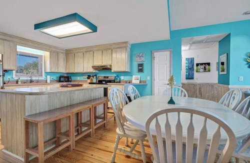 Edisto Island House | 4BR/4Bth Direct Oceanfront,House,Covered Porch and fireplace!