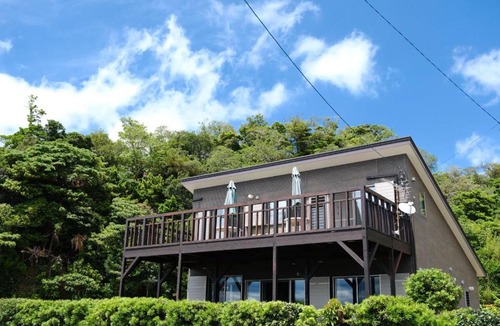Akagina Apartment | 4BR 6人ok 空港15分 ビーチ10秒 BBQ