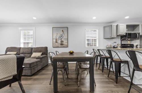 Villa Heights House | 4BR Bright and Modern - Close to Everything