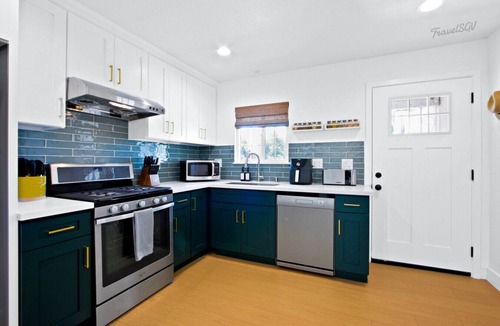 Alhambra House | 4BR Casa Chillambra + EV Charger #TravelSGV