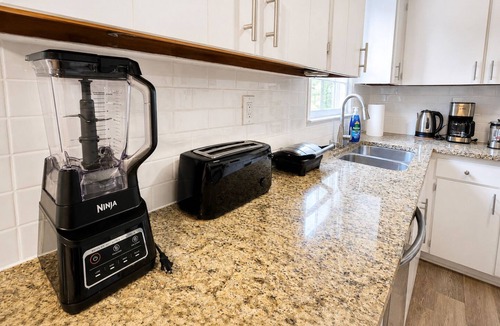 Fortson House | 4BR Coastal Look, Pool House, Pets welcome