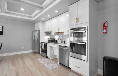 Trinidad Bed & Breakfast | 4BR DC Escape | Spacious, Modern & Central+Parking