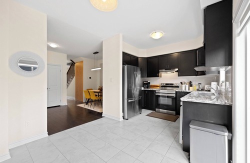 County of Brant House | 4BR Detached ~100% Private and Spotless ~PingPong