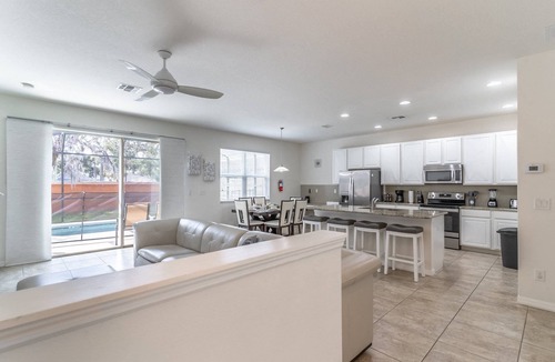 Bellavida House | 4BR End Unit | Private Pool & Resort Perks | Near Disney | Exclusive Extended Stay Discounts
