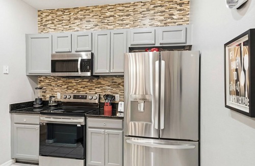 Bellavida House | 4BR Family Home with Private Pool Near Disney