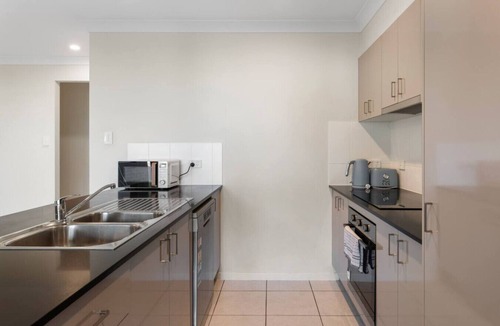 Park Ridge House | 4BR Family Retreat | AC Throughout & Spacious
