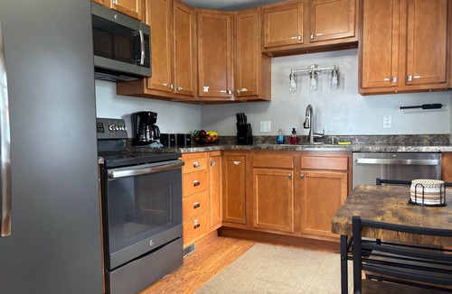 West Allis House | 4Br Home Near Medical Campus/Zoo/State Fair Park!