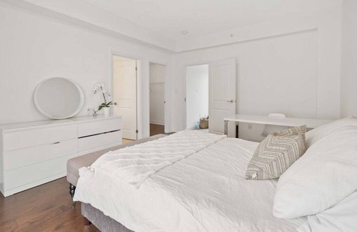 Pickering House | 4BR Luxurious Escape, Pickering