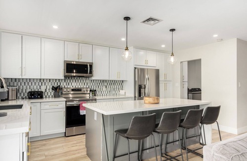 Mesa House | 4BR Mesa Oasis w/Putting Green and Heated Pool!