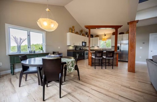 McHenry House | 4BR Mountain Retreat on 2+ Private Acres Near Lake Hot Tub Mountain Views