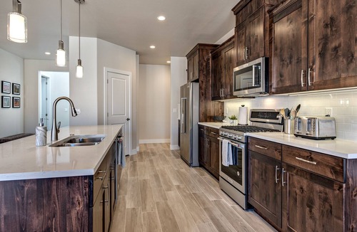 St. George House | 4BR on Hole 2 - 3 King Beds, Near Pool & Course