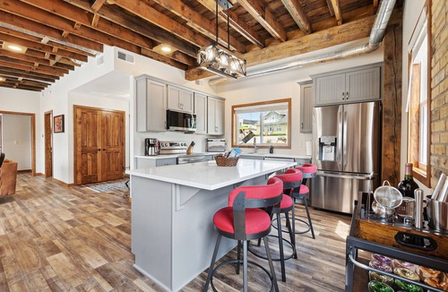 Two Rivers House | 4BR River Retreat: Beach, Boat, Sunsets, Wildlife, Spacious & Serene Escape