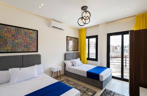 Cairo Villa | 4BR Villa with Private Garden | 15 mins from airport | 10 Mins from shopping pool | premium service