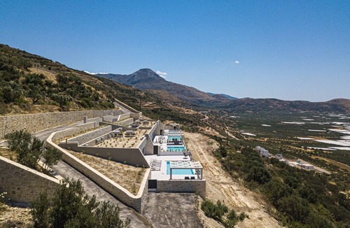Falassarna Villa | 4Infinity pool★24 sleeps★New villa Falasarna bay