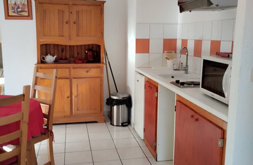 Sanguinet Apartment | “4p Sanguinet - Addax” Apartment with Private Terrace and Wi-Fi