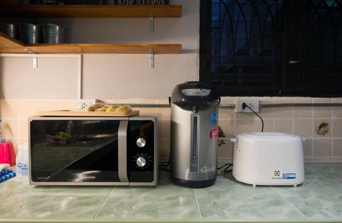 Lat Yao Hostel | 4Share Hostel - Adults Only