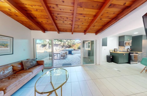 Olde Carlsbad House | 4Surfers+Dogs +Families