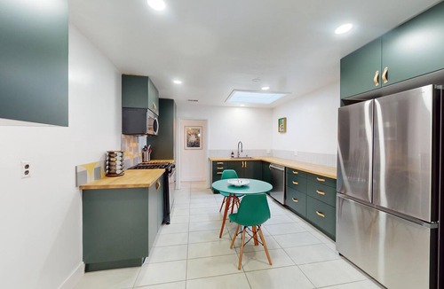 Olde Carlsbad House | 4Surfers+Dogs +Families