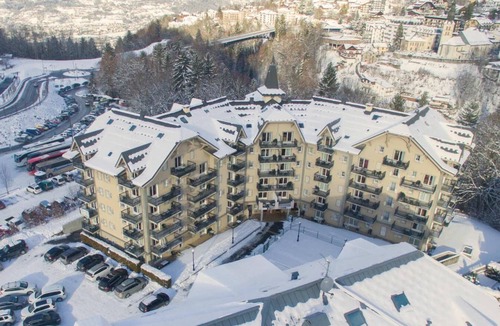 Saint-Gervais-les-Bains Apartment | 4th floor, swimming pool, balcony, tv, ski locker, 45m², Saint Gervais