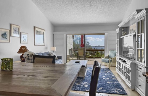 Sarasota Condo | 4th floor condominium, Pool, and short walk to Siesta Key with America's #1 Beach