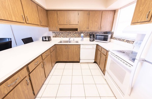 Satellite Beach Condo | 4th Floor Oceanfront 2BR Condo w/Balcony & Beach Views, Unit 448
