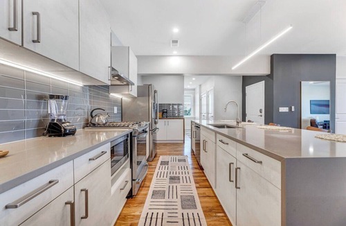 Walnut Hills Apartment | 4th floor walk-up apartment with perfect mix of historic features with luxurious modern amenities!