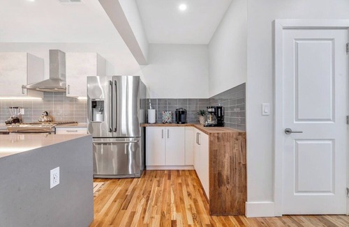Walnut Hills Apartment | 4th floor walk-up apartment with perfect mix of historic features with luxurious modern amenities!