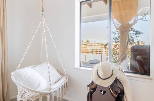 Indian Cove Villa | 5 Acre Elegant Villa, POOL, Ebikes, Game Room, and Walk to JT National Park