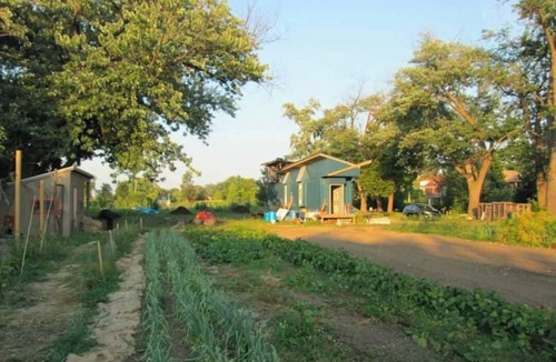 Detroit Villa | 5 acre SECLUDED tiny house village SWIMPOND! 5 mins from downtown Detroit