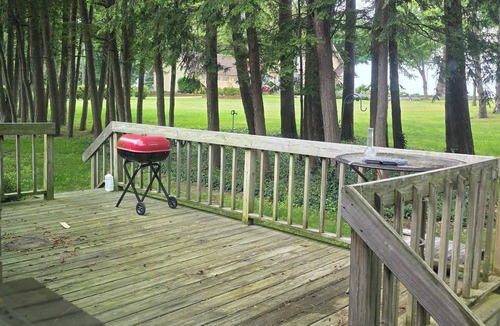 Shoreham House | 5 acres, Lake access, boat ramp, sand beach, 4 car garage, 20 min.to IN/MI bor