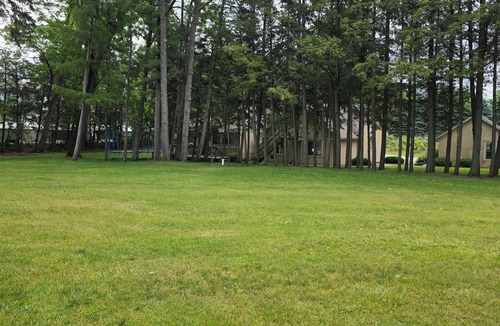 Shoreham House | 5 acres, Lake access, boat ramp, sand beach, 4 car garage, 20 min.to IN/MI bor