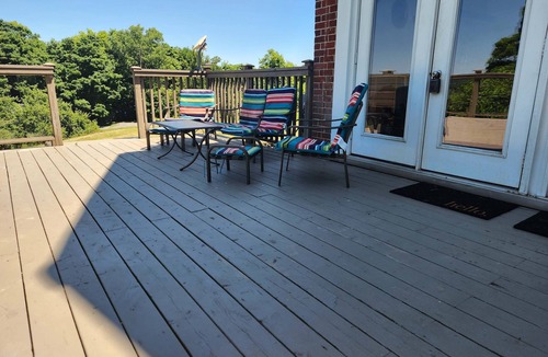 Milford House | 5 Bdrm w/private beach amazing lake views