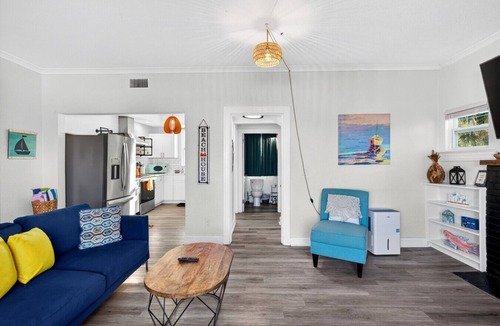 River Ridge Estates House | 5 bed 4 bath pool table, fire pit, walk to beach